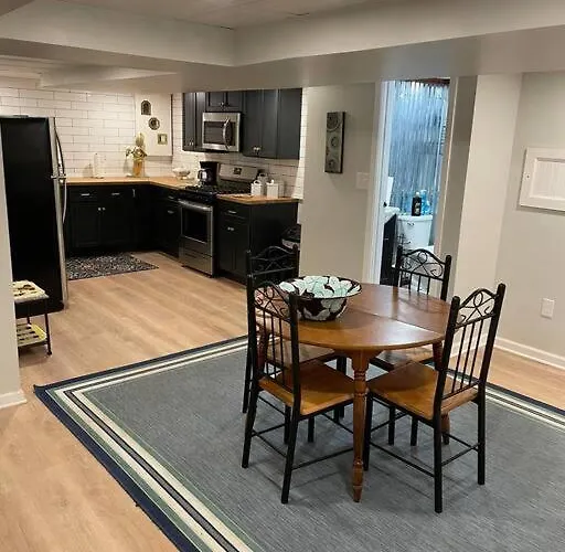 Apartment Modern & Chic Xl W Ez Airport Access *